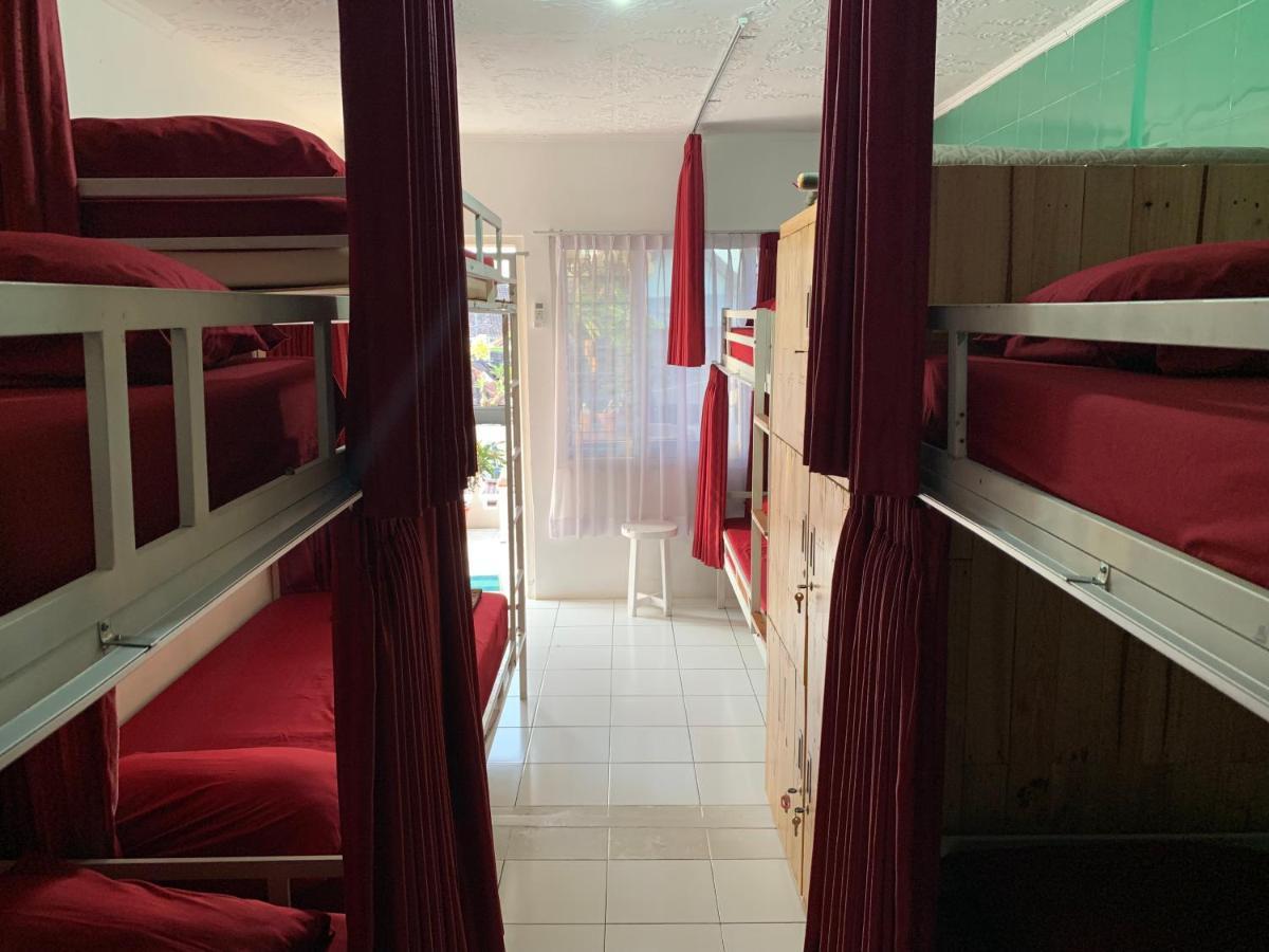 日惹 奥马赫里克旅舍酒店 外观 照片