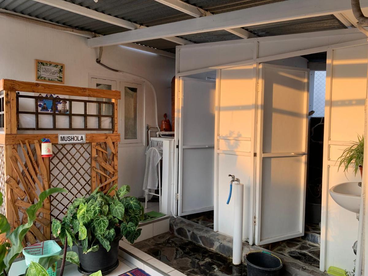 日惹 奥马赫里克旅舍酒店 外观 照片
